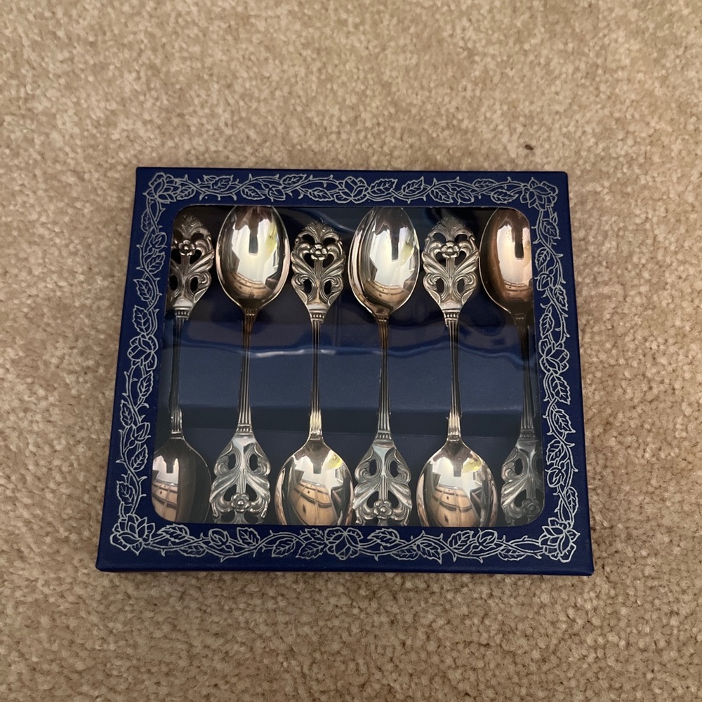 Indyswiss Vintage Swedish silverplate Demitasse spoons (2 sets)